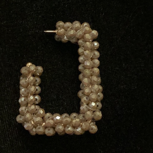 Handcrafted Grayish Crystal Earring on Posts - Picture 6 of 9